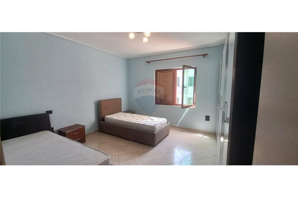 Apartament 3+1 per qera tek Vilat Gjermane