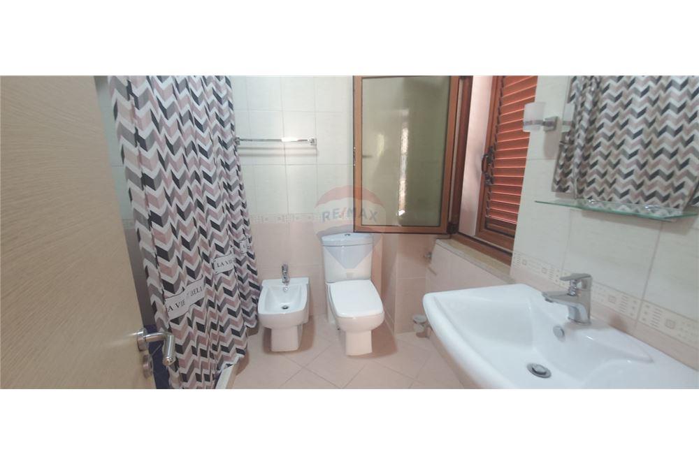 Apartament 3+1 per qera tek Vilat Gjermane