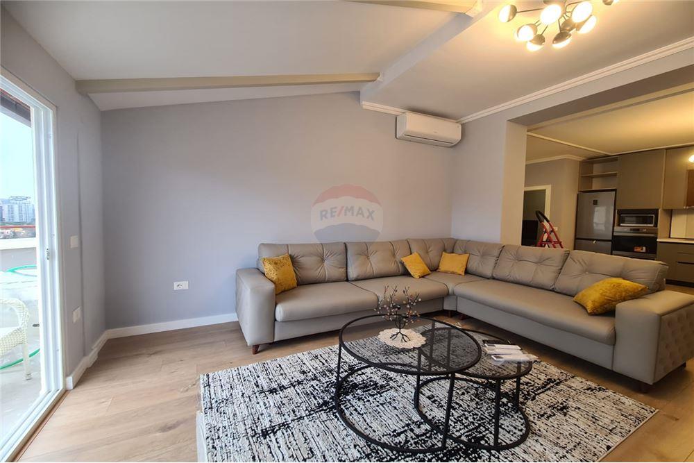 Jepet apartament 2+1 per qira tek Shkolla e Baleti