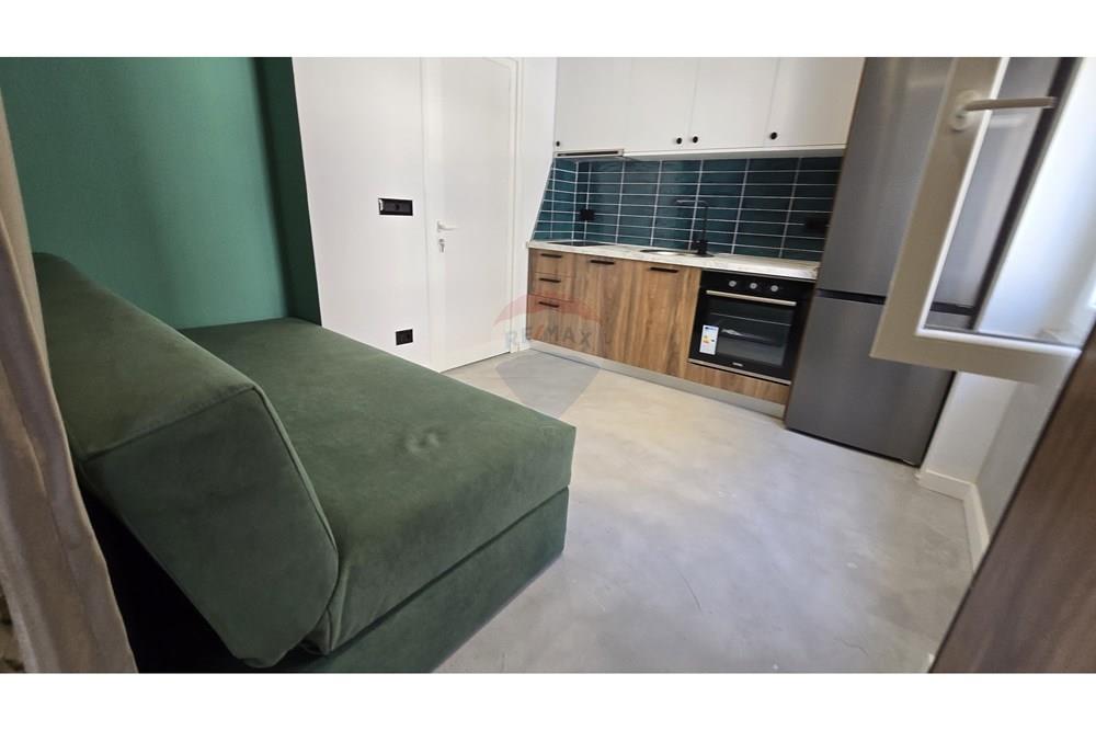 Jepet me qira garsoniere tek Shallvaret