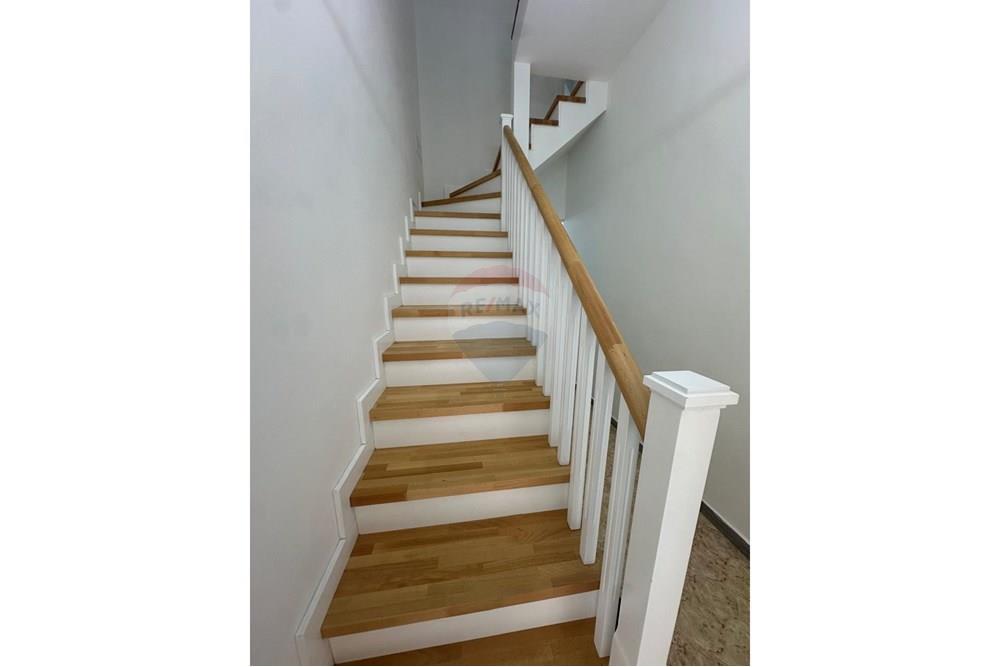 Vilë me Qira – Rruga Qemal Stafa