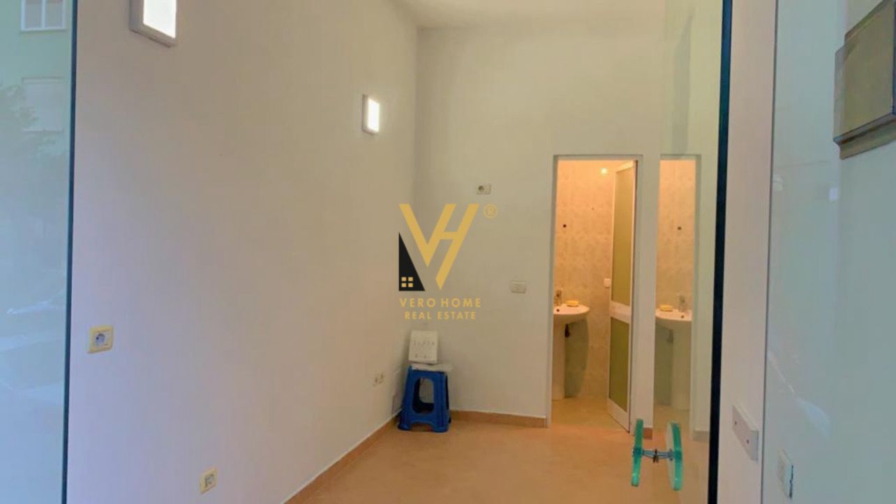 DYQAN 16 M2 TE RR. MUJO ULQINAKU 30.000 LEKE