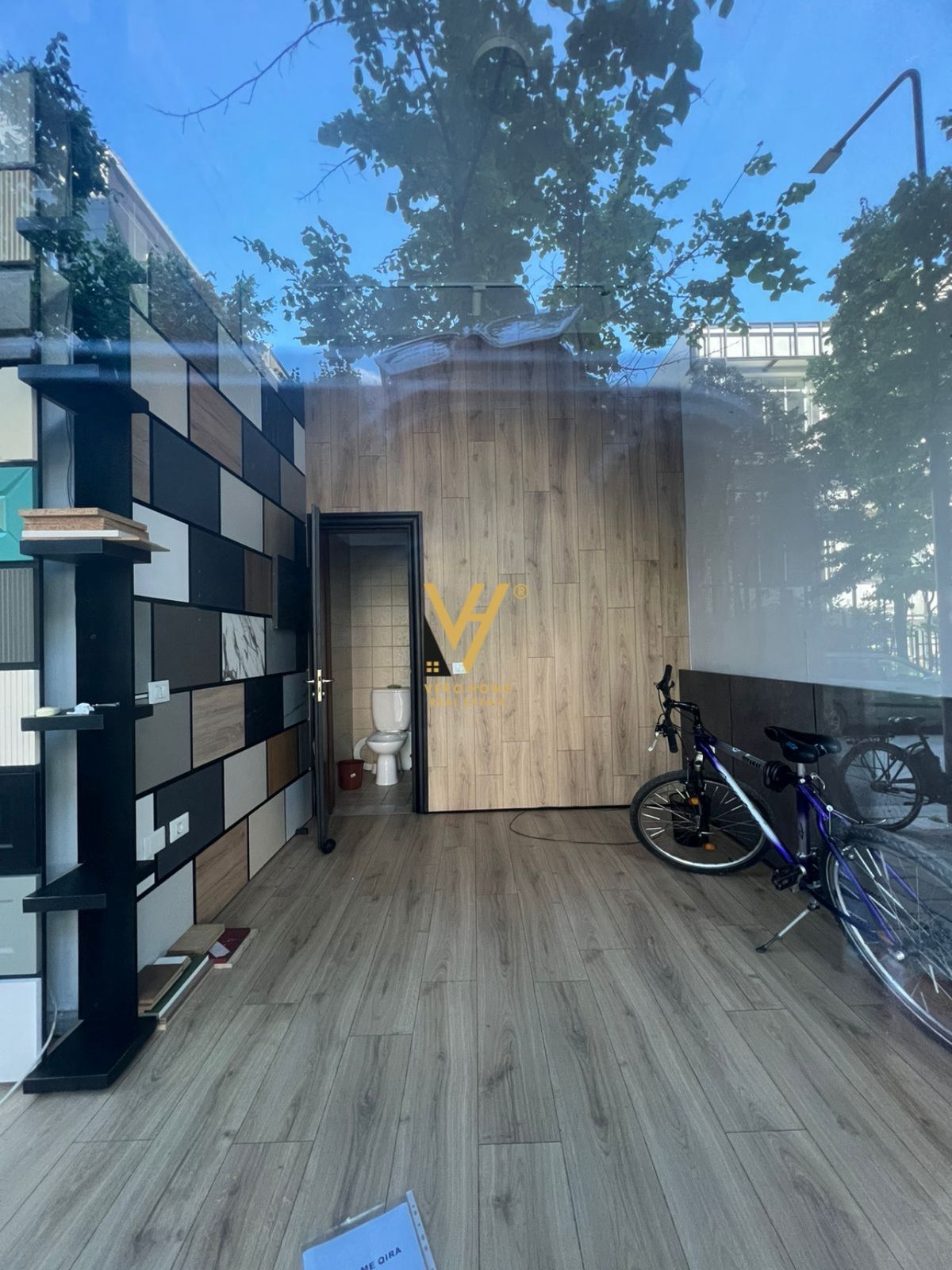 DYQAN 20 M2 TE FAKULTETI I DREJTESISE 350 EURO