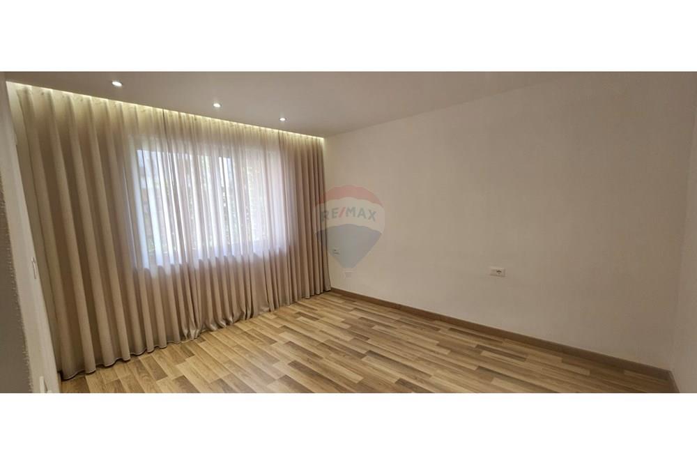 Apartament i Ri me qira 3+1 Rruga Xhanfize Keko