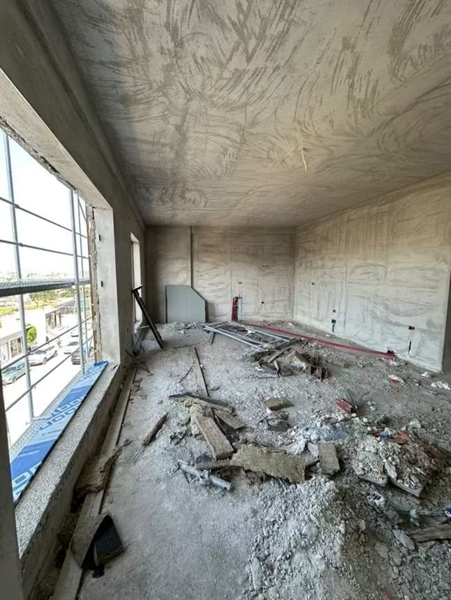 Shitet 2+1+2 Apartament ne Zonen e Bulevardit te