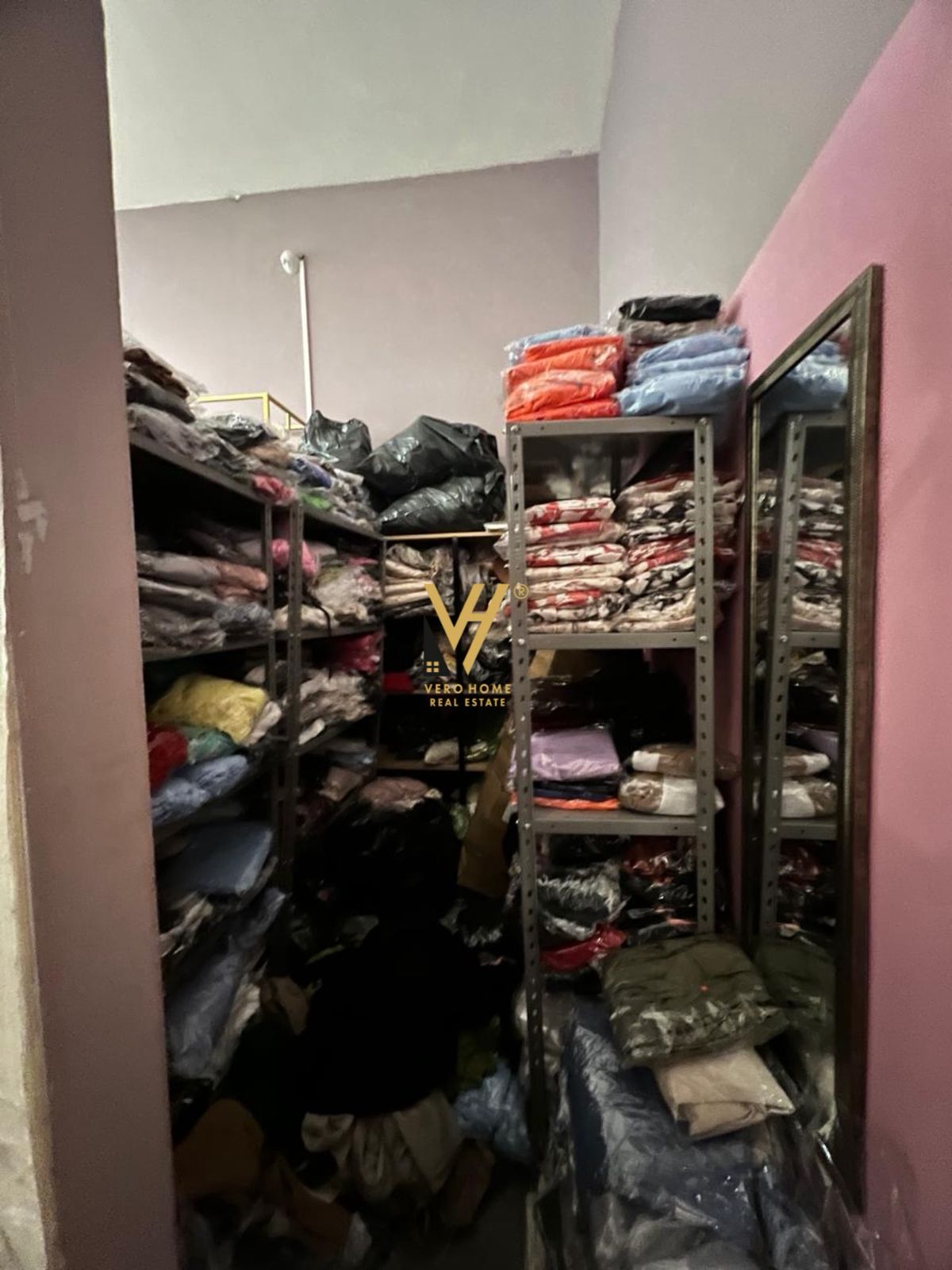 DYQAN TE RRUGA MARGARITA TUTULANI 700 EURO