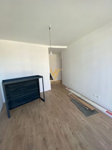 ZYRE 102M2 TE LAKE VIEW RESIDENCE 1.500 EURO