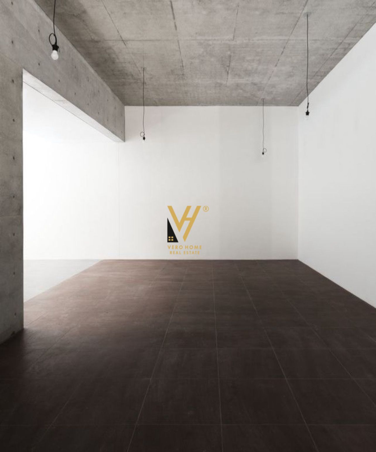 DYQAN 74 M2 ME QERA NE BLLOK 2.000 EURO