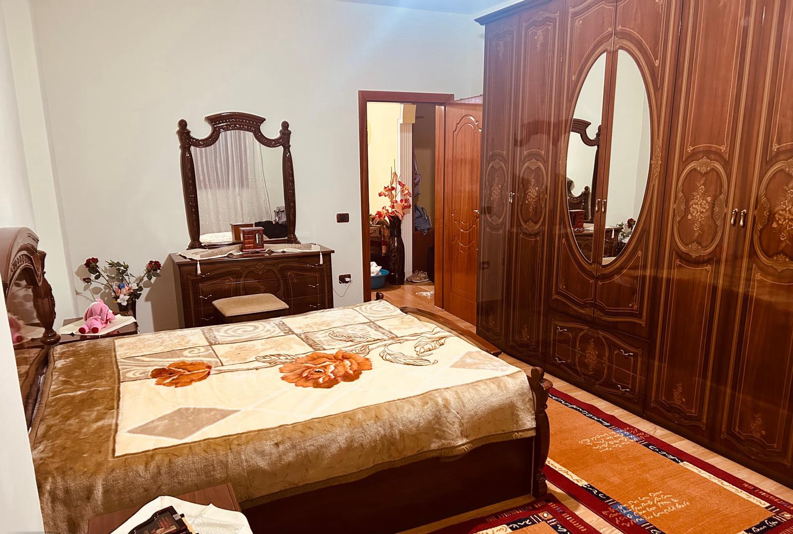 Jepet me qera Apartamenti 2+1 ,Rruga Jordan Misja