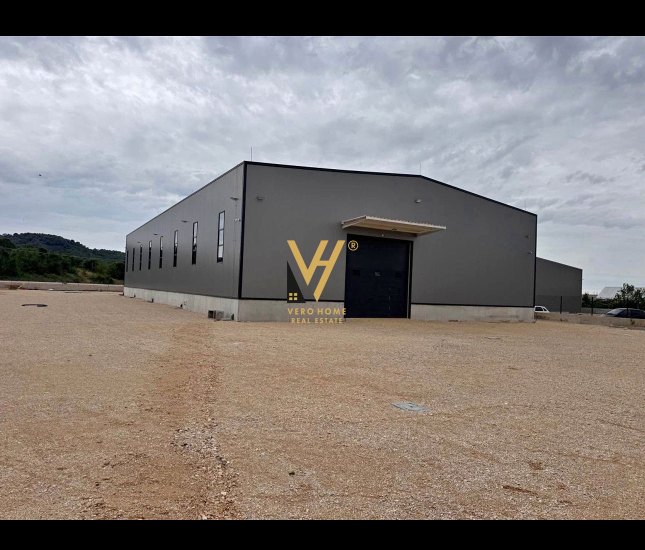 KAPANON 1.200 M2 TE RRUGA E RINASIT 4.500 EURO