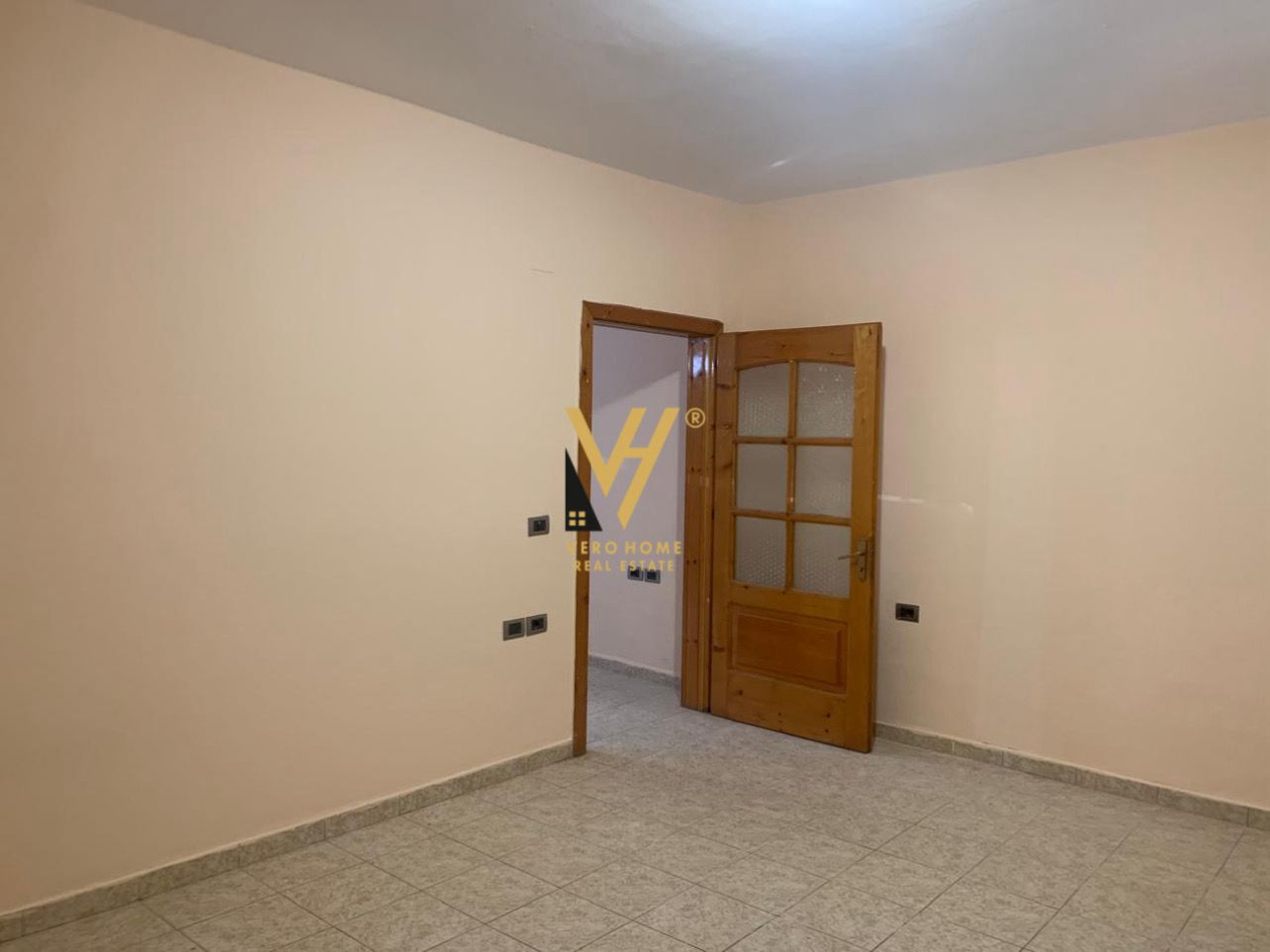 AMBIENT 62M2 TE MUHAMET GJOLLESHA 500 EURO