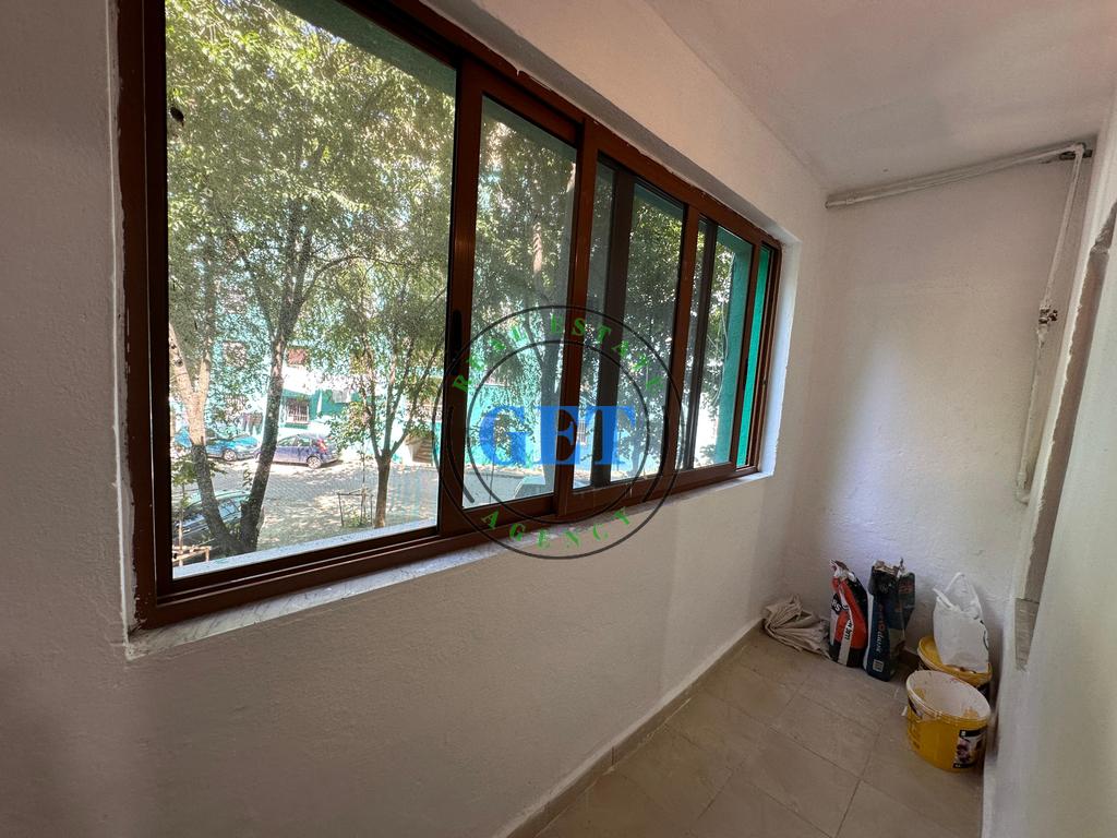 Shitet, Apartament 2+1, Tek Lagja 18.