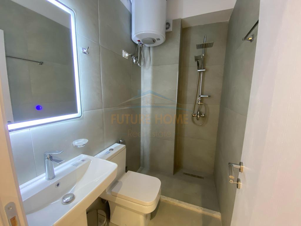 Shitet Apartament 2+1+2 Rr.Dritan Hoxha 143.000 Eu