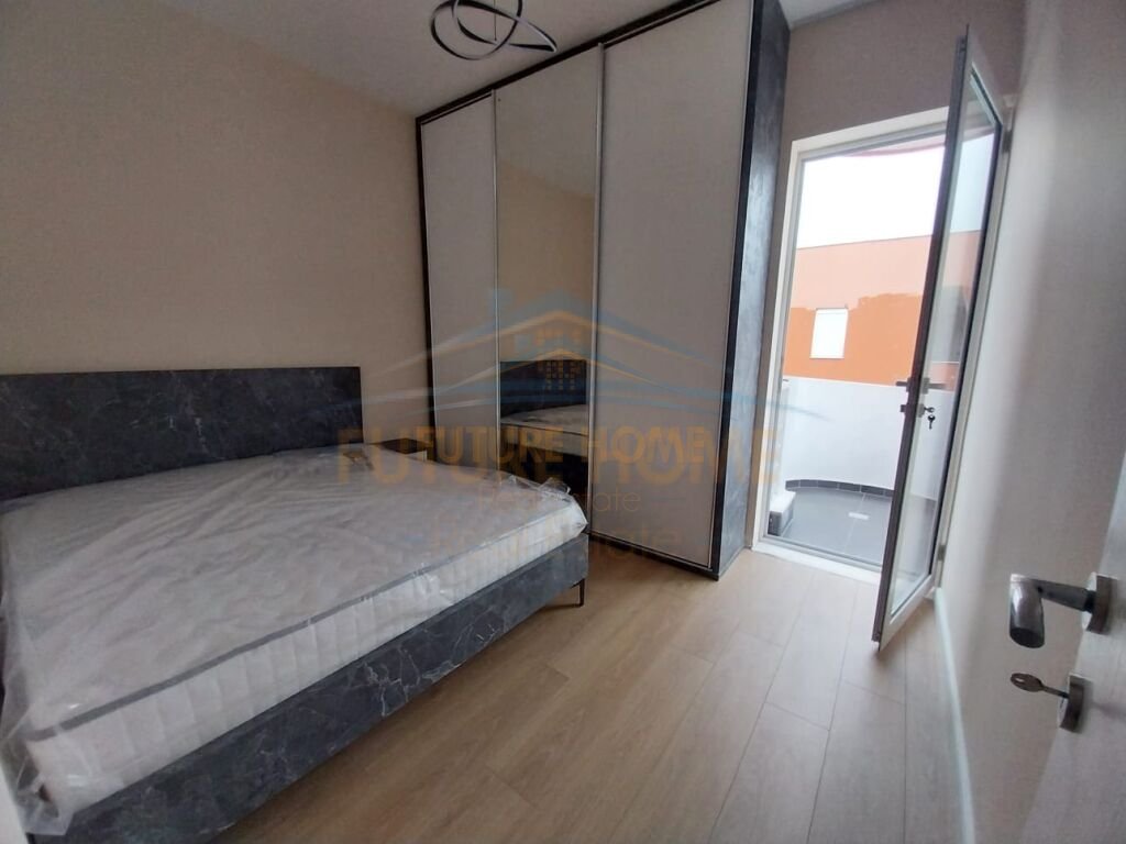 Shitet Apartament 2+1+2 Rr.Dritan Hoxha 143.000 Eu