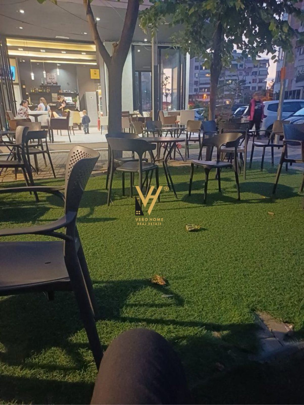 SHITET AMBIENT 90M2 NE YZBERISHT 140.000 EURO