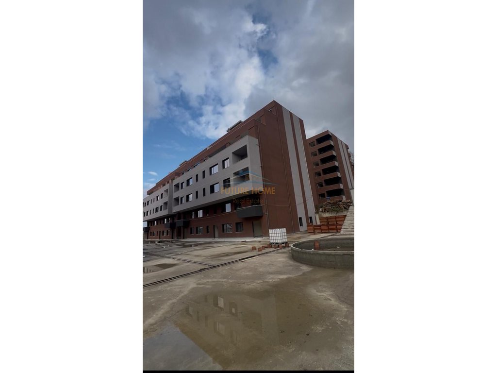 Shitet Apartament 1+1 Rruga e Elbasanit 114.150 Eu