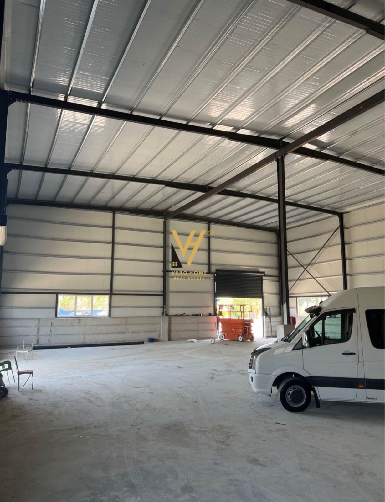 KAPANON 500M2 TE AUTOSTRADA TR-DR 3.500 EURO