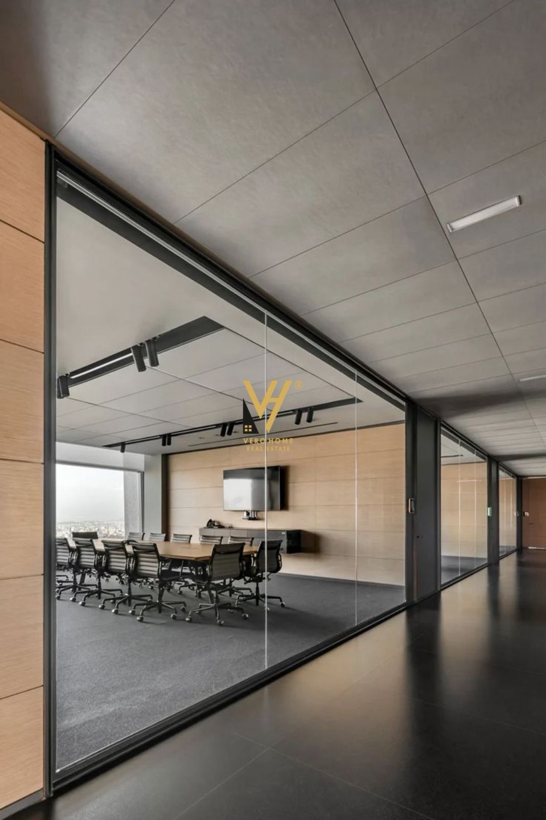 AMBIENT 170 M2 TE RRUGA E KAVAJES 2.500 EURO