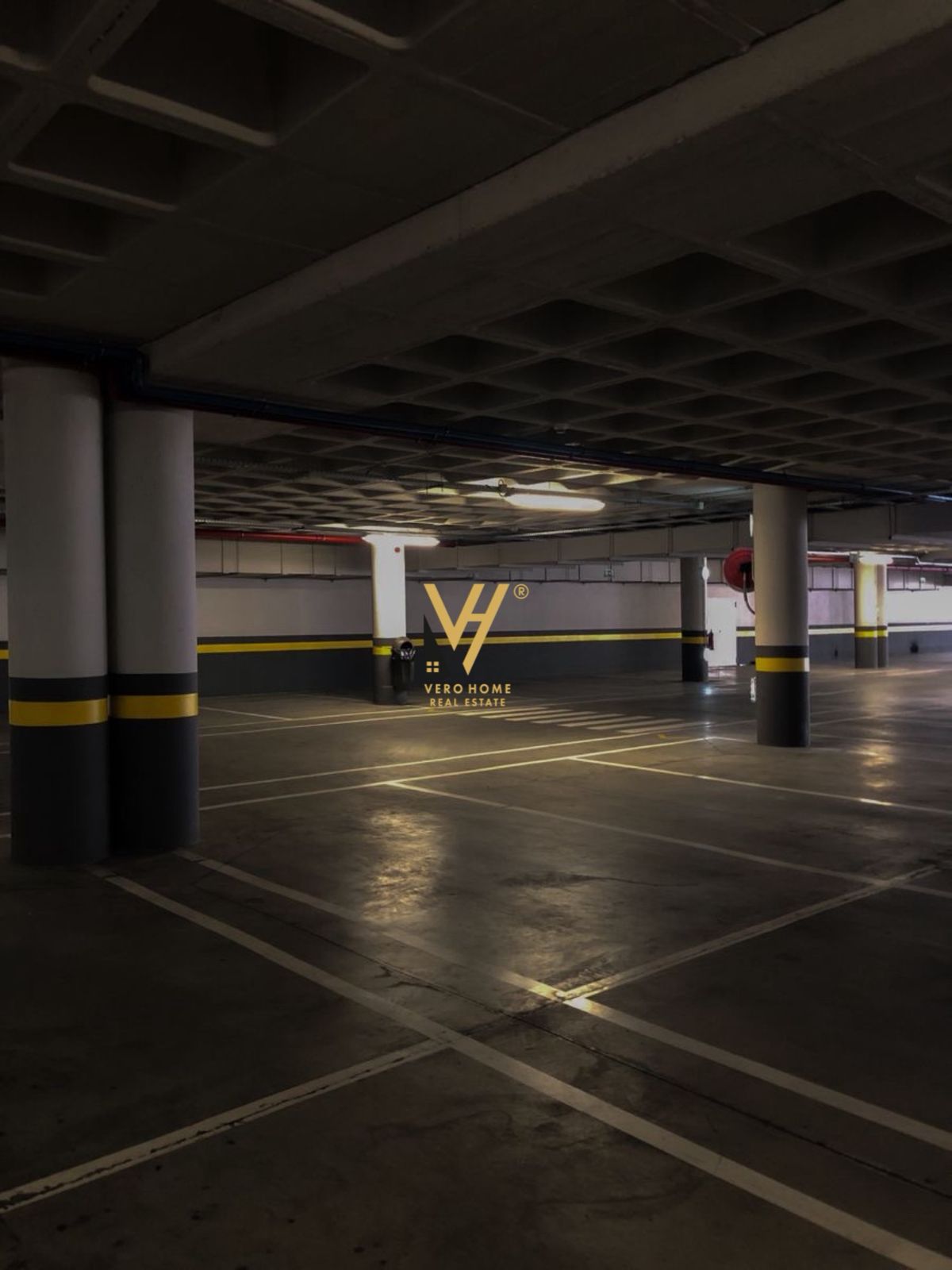 GARAZHD 17 M2 TE XHAMLLIKU 19.000 EURO