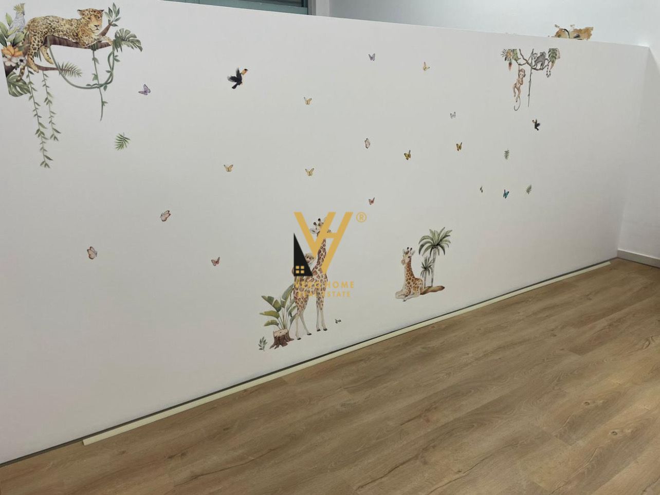 AMBIENT 100M2 ME QERA NE YZBERISHT 850 EURO