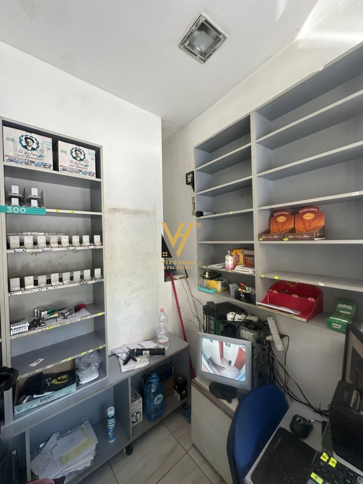 DYQAN 13M2 ME QERA TE RRUGA PJETER BUDI 20.000 LEK