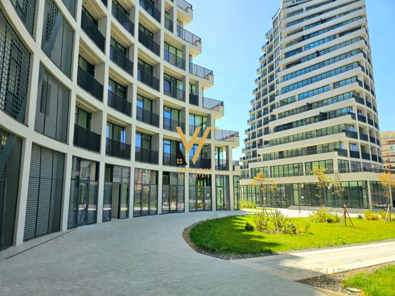 ZYRE 128 M2 TE LAKE VIEW RESIDENCE 2.200 EURO