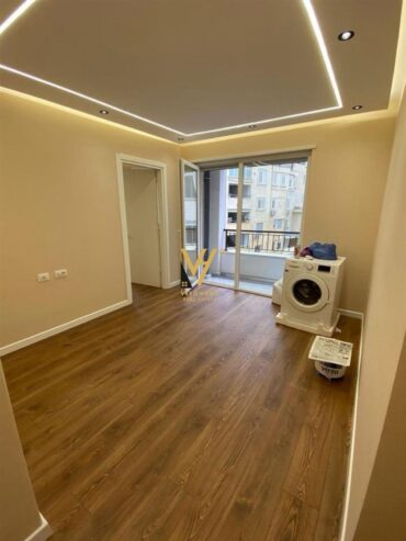 ZYRE 70 M2 ME QERA TE RRUGA MINE PEZA 650 EURO