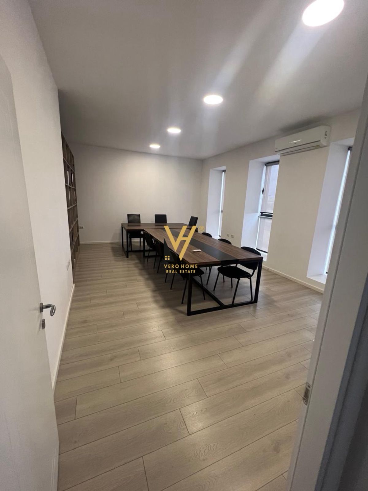 KAPANON 600 M2 ME QERA TE CITY PARK 2.600 EURO