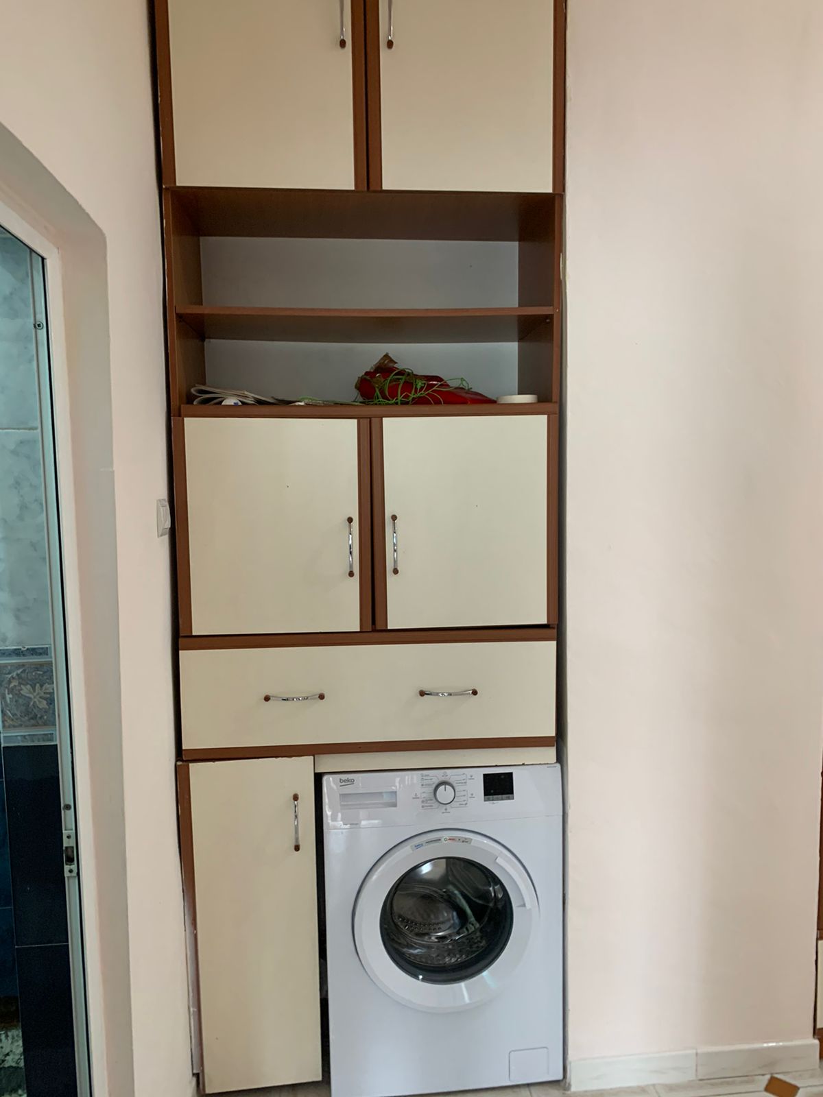 JEPET ME QERA 2+1 PRANE TAJVAN