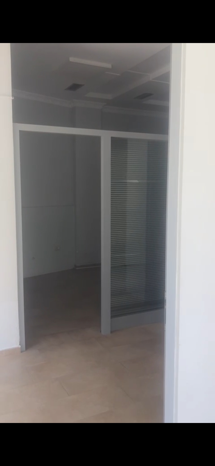 jepet me qera 70m2 ambient biznesi