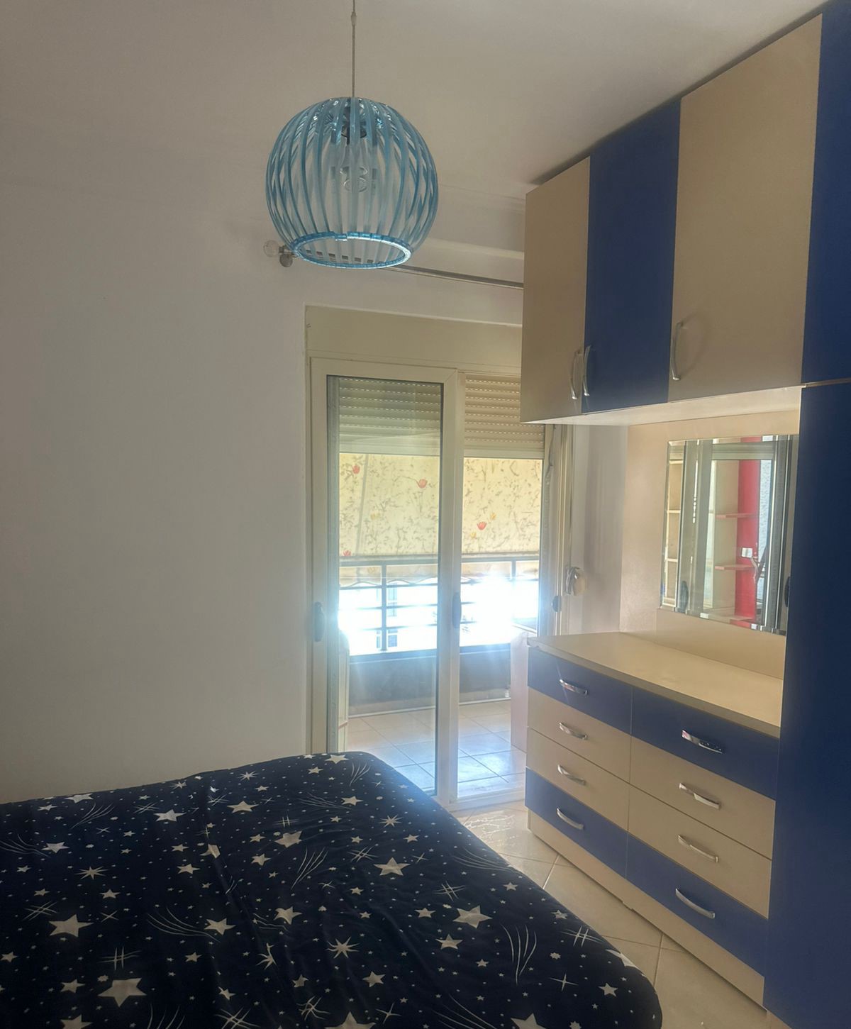 Jepet me qera Apartamenti 1+1 , Astir prane Eja St