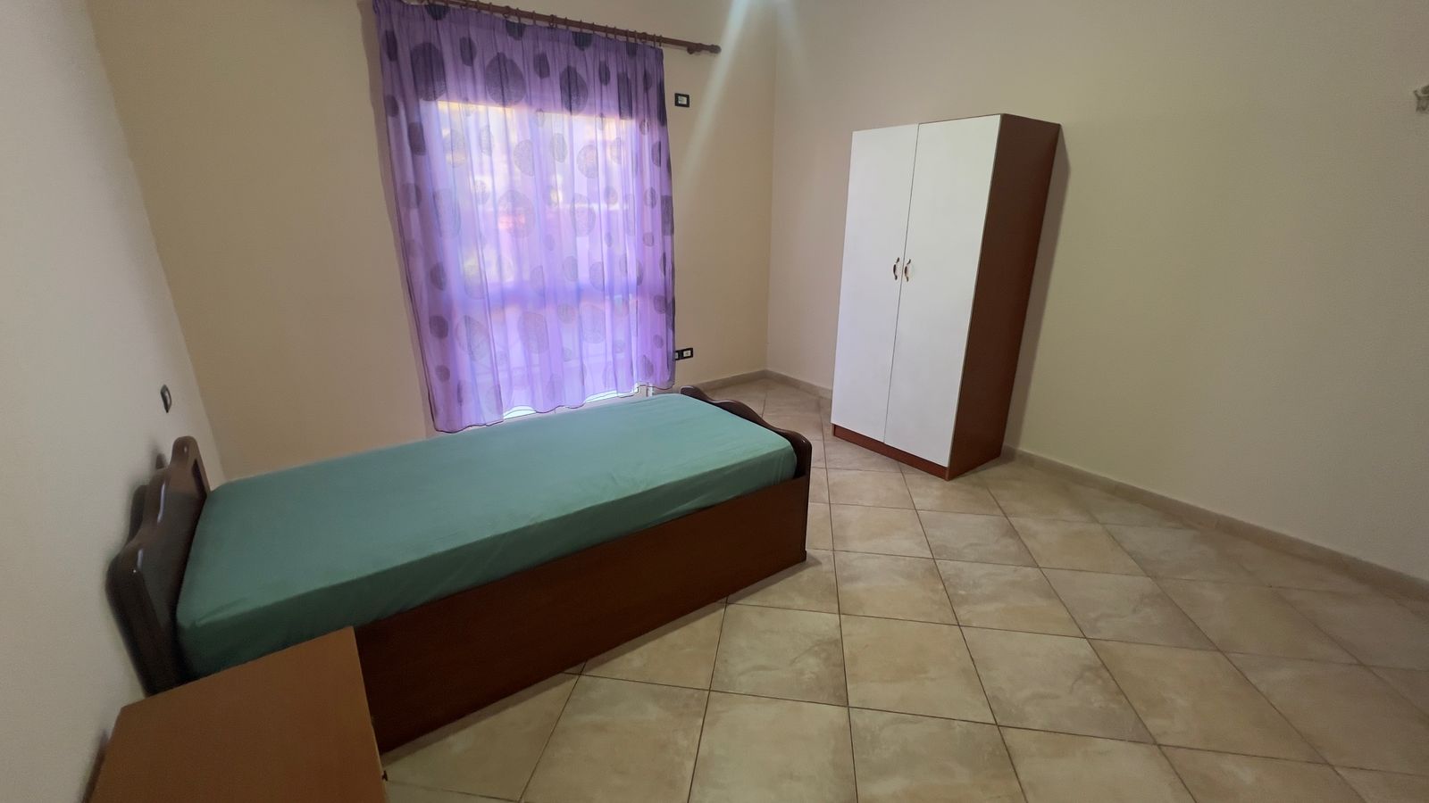 Jepet me qera Apartamenti 2+1 , rruga Sali Nivica,