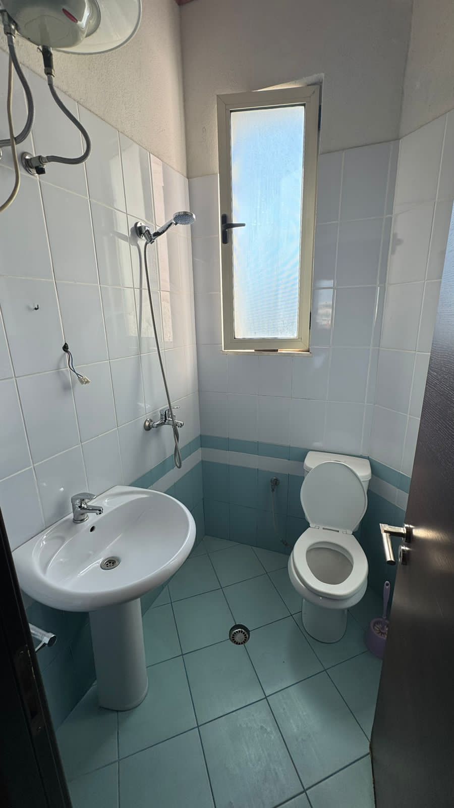 Jepet me qera Apartamenti 2+1 , rruga Sali Nivica,