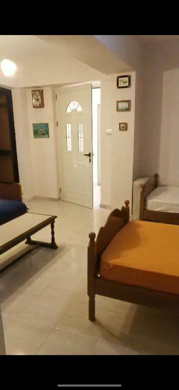 Jepet me qera Apartamenti 2+1 , ALI DEMI