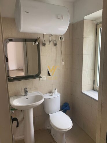 ZYRE 35 M2 ME QERA TEK STADIUMI DINAMO 400 EURO