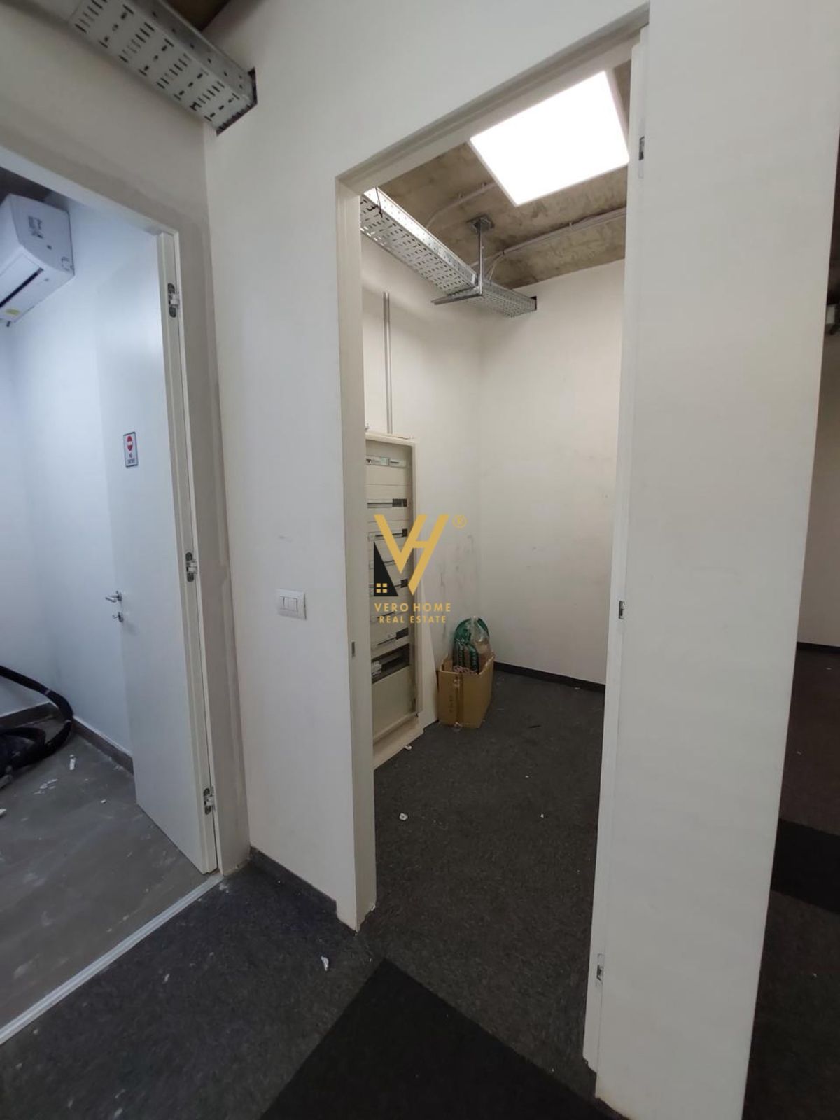 ZYRE 370M2 ME QERA TE RRUGA E KOSOVARVE 6.600 EURO