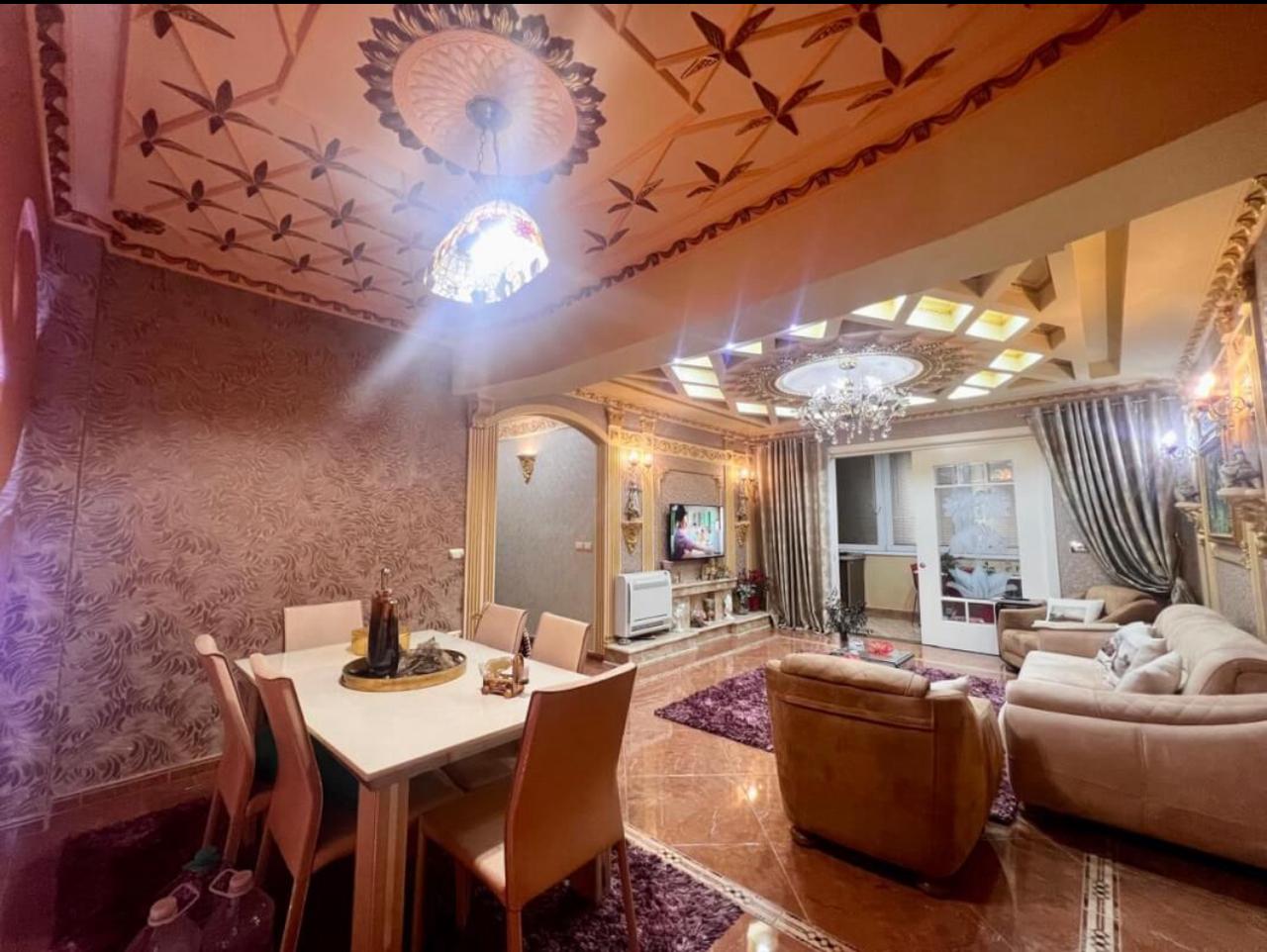 Shitet Apartament 3+1+2 tualete ” Kodra e Diellit”