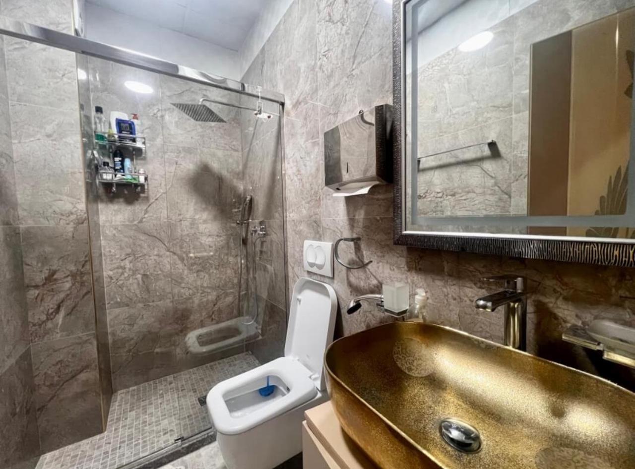 Shitet Apartament 3+1+2 tualete ” Kodra e Diellit”