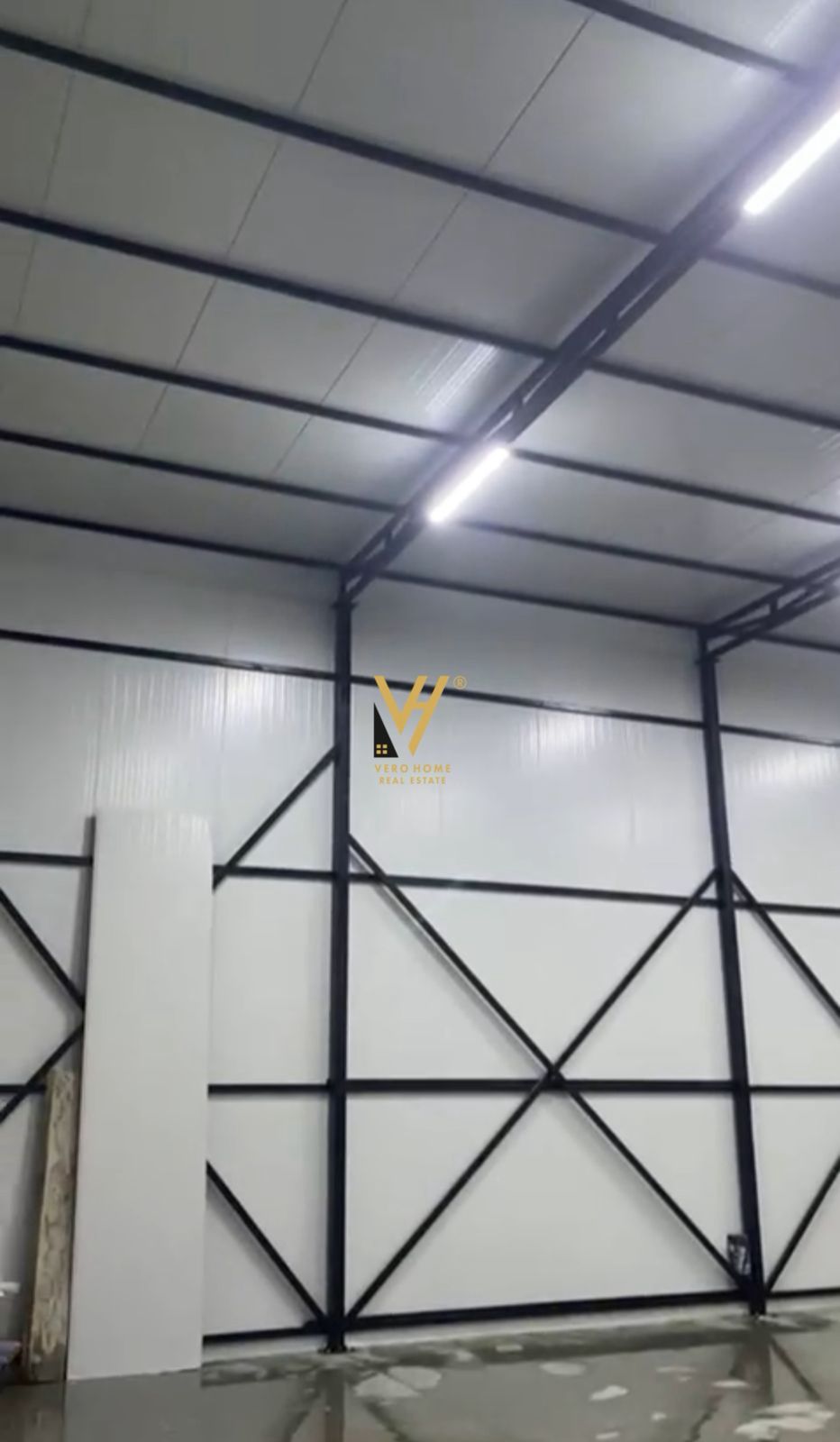 KAPANON 150M2 ME QERA TEK QTU 1.200 EURO