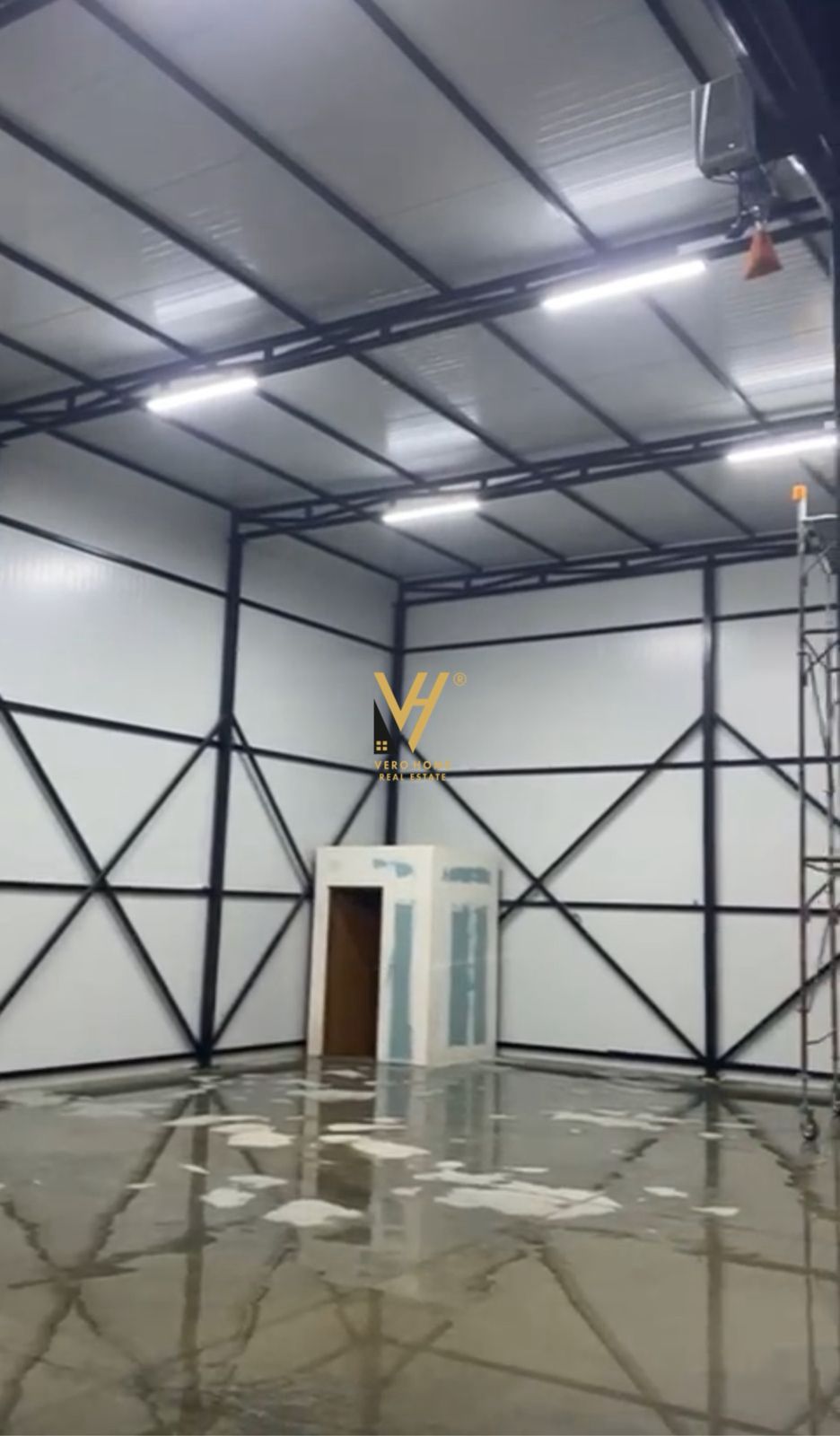 KAPANON 150M2 ME QERA TEK QTU 1.200 EURO