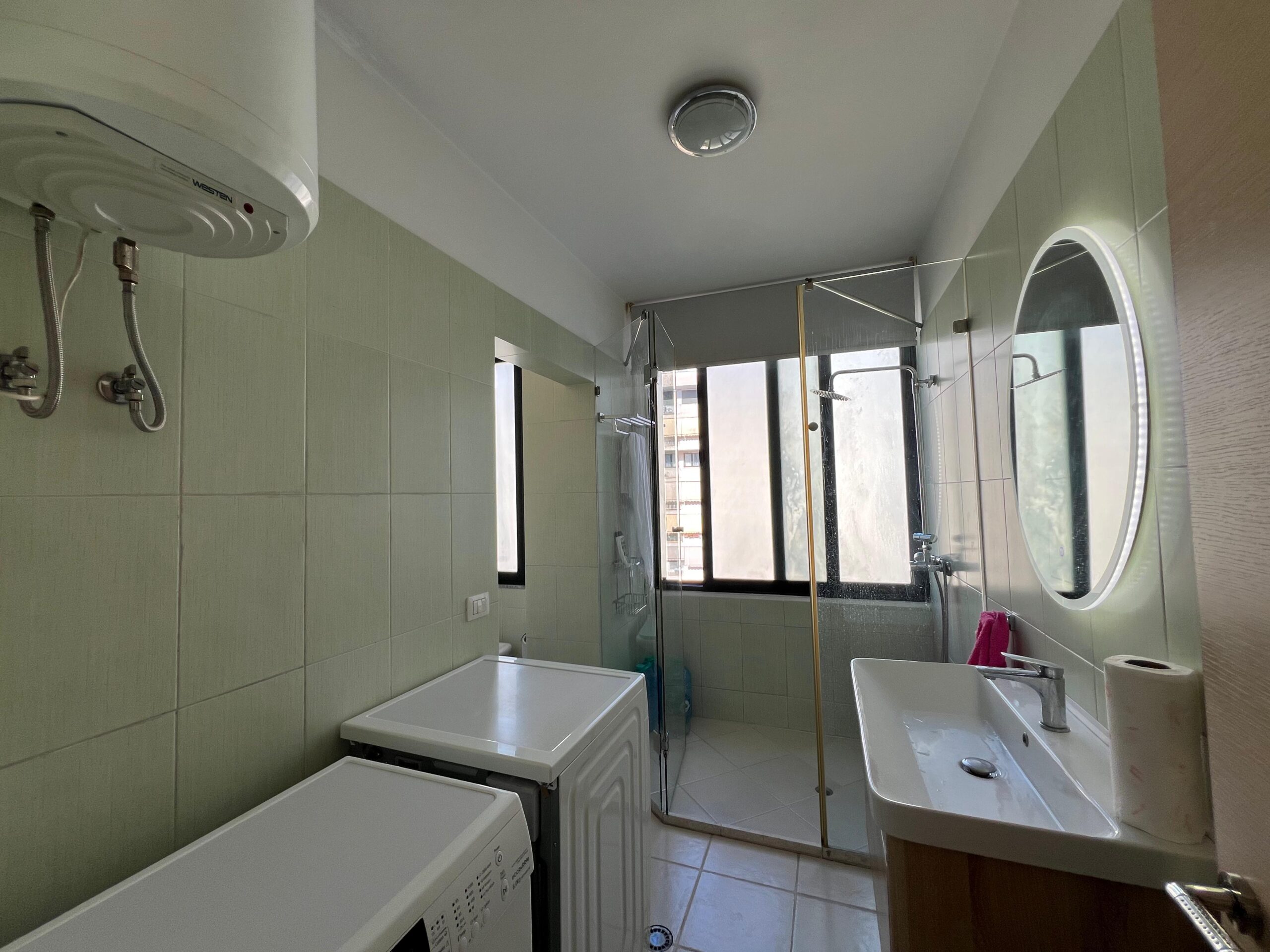 Qira, Apartament 2+1 ”Yzberisht”, Tiranë.