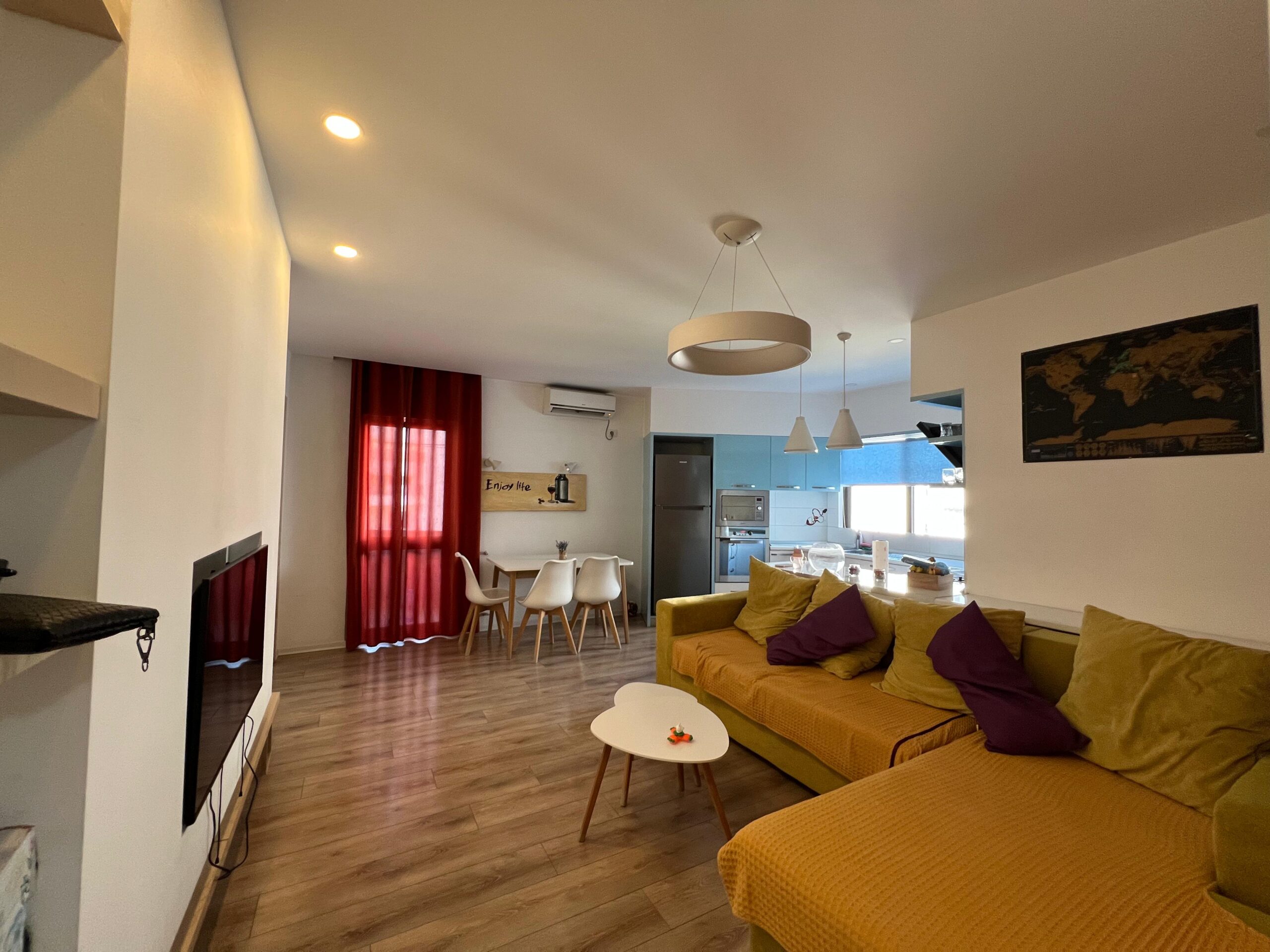 Qira, Apartament 2+1 ”Yzberisht”, Tiranë.