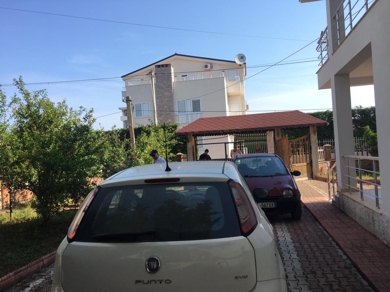 Shitet Vile 2 -Kateshe ne Hamallaj Durres