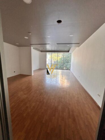 AMBIENT 150 M2 ME QERA NE MYSLYM SHYR 2.200 EURO