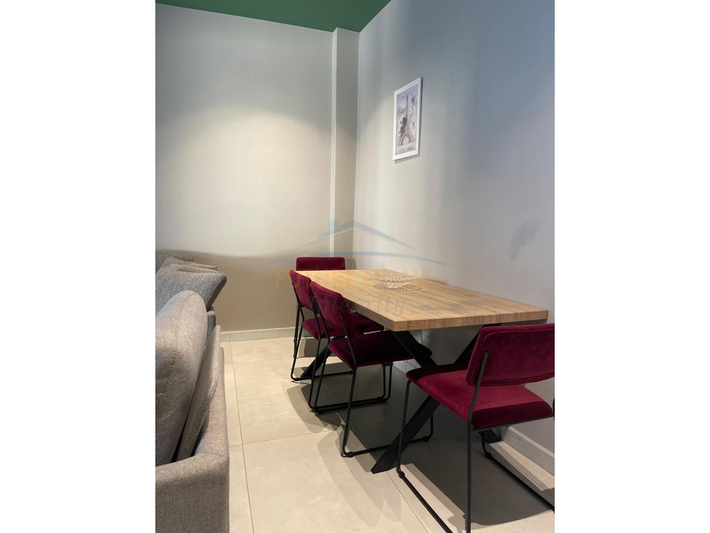 Jepet me Qera 1+1 Rr e Dibres 450 Euro