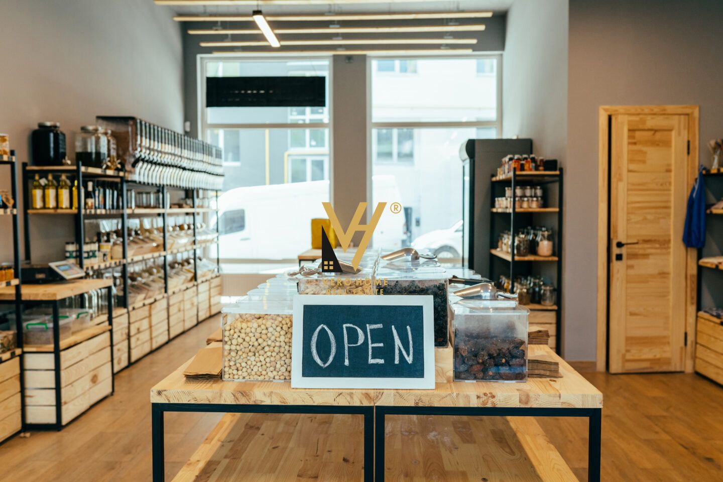 DYQAN 50M2 ME QERA PERBALLE AMERIKAN 3, 25.000 LEK