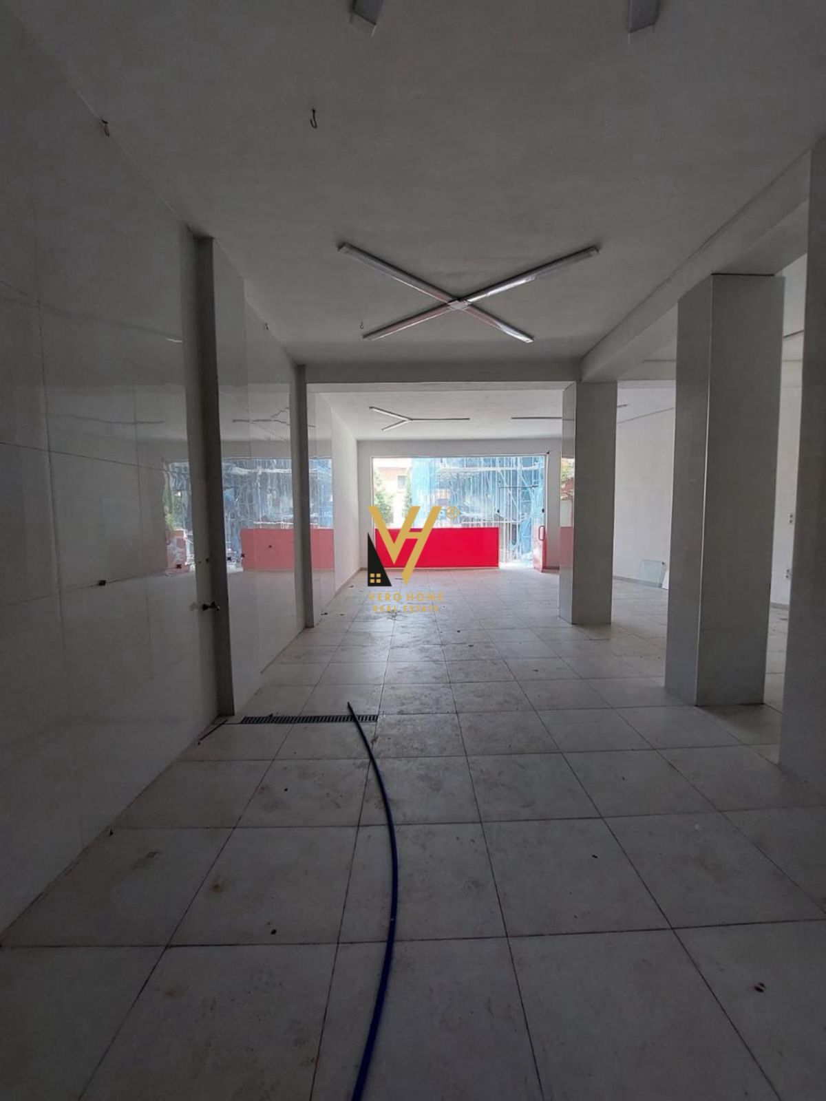 DYQAN 105 M2 ME QIRA TE PAZARI I RI 800 EURO