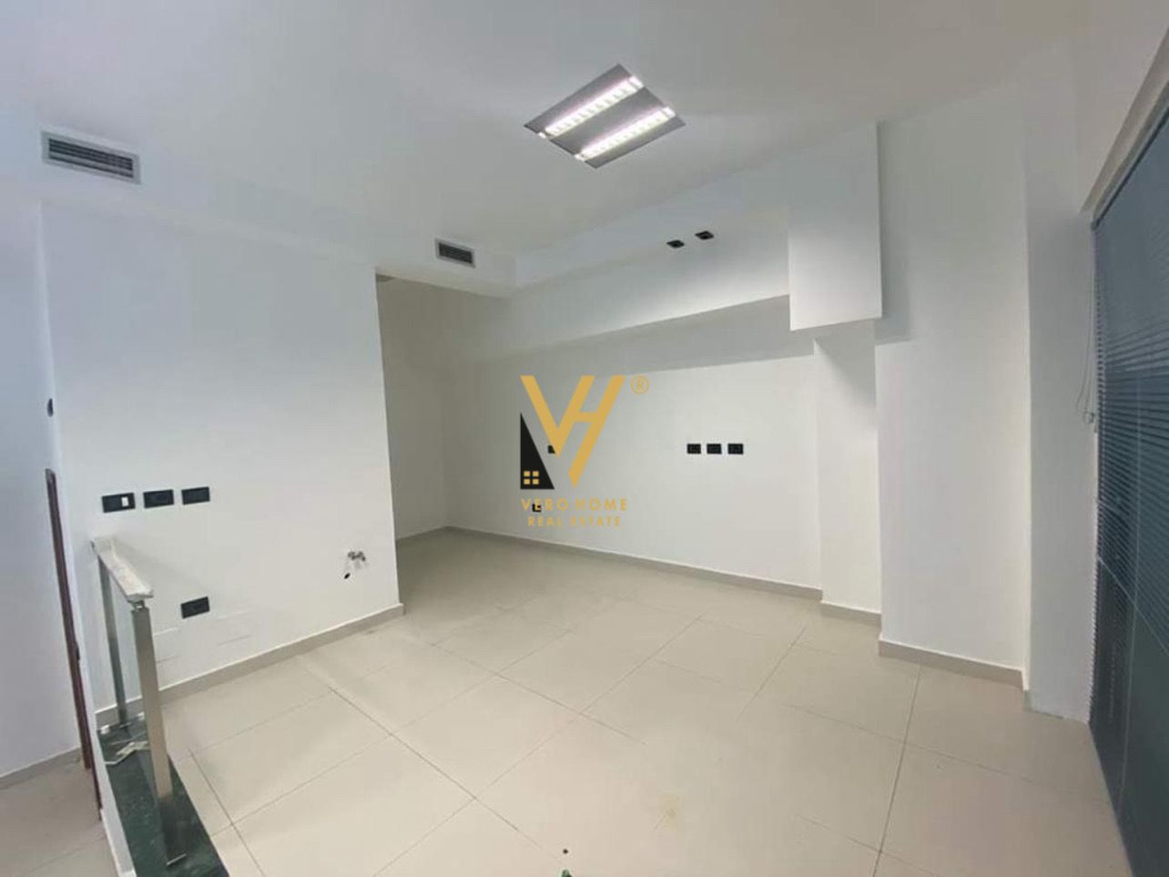 DYQAN 40 M2 ME QIRA TE KODRA E DIELLIT 25.000 LEKE