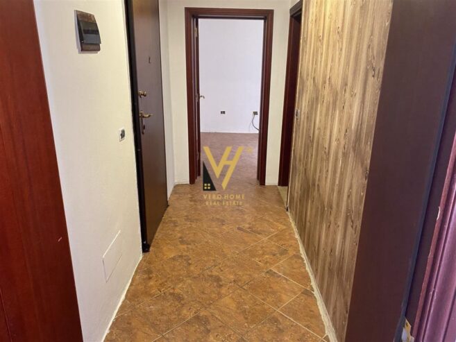 ZYRE 50 M2 ME QIRA TE BLLOKU 650 EURO