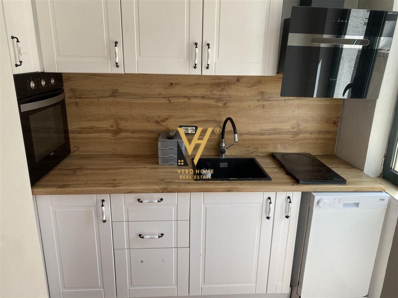 ZYRE 50 M2 ME QIRA TE BLLOKU 650 EURO